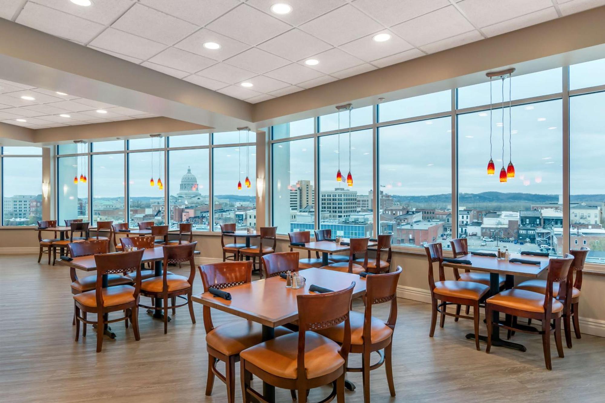 Doubletree By Hilton Джеферсън Сити Екстериор снимка